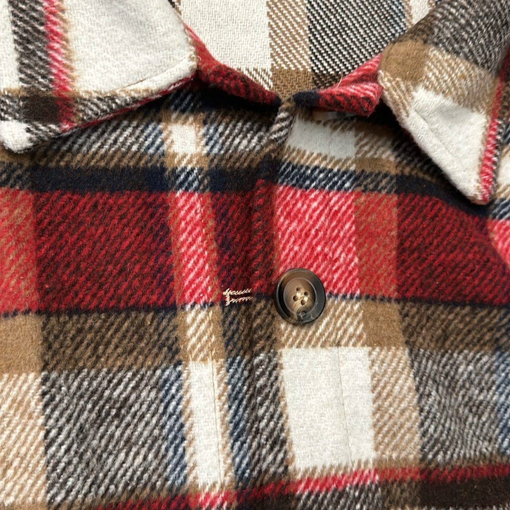 *last chance* Amazon Yeokou | Women’s red & white plaid shacket w/ buttons - Picture 6 of 16